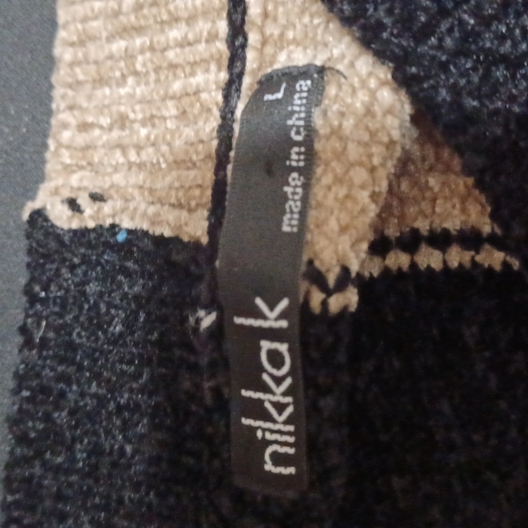 Cropped two-shade Sweater - Picture 3 of 4